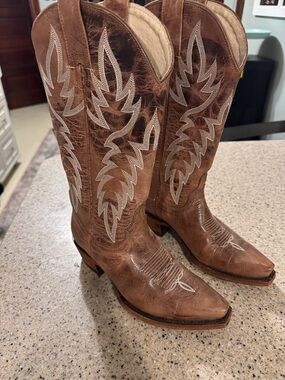 Idyllwind Brown Western Heeled Cowboy Boots
